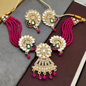 Peacock shape pink moti chick set with intricate design