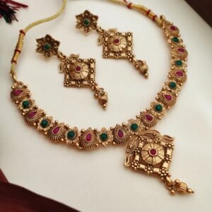 Elegant gold necklace set for women with intricate design